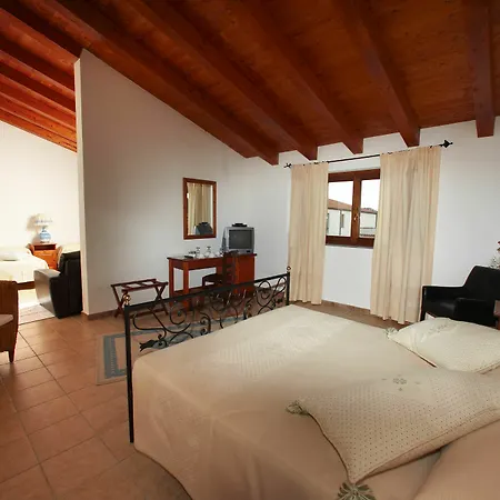 Su Baione Hotel 3*