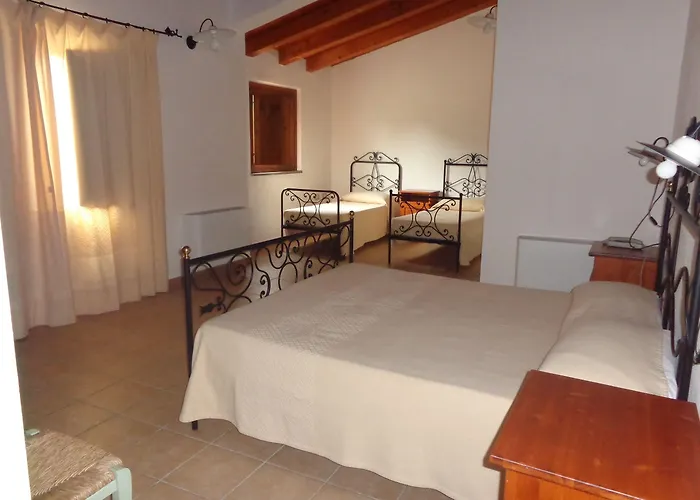 Su Baione فندق 3*